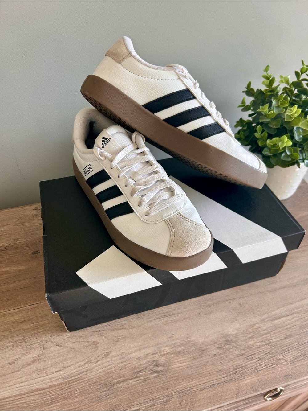 Adidas VL Court 3.0 Shoes
